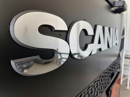 Эмблема Scania