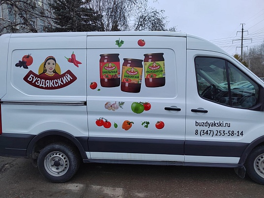 Изготовление наклеек на автомобиль