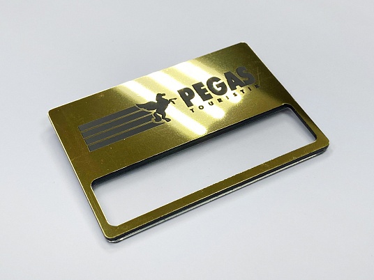 Бейджи из пластика - зеркальное золото