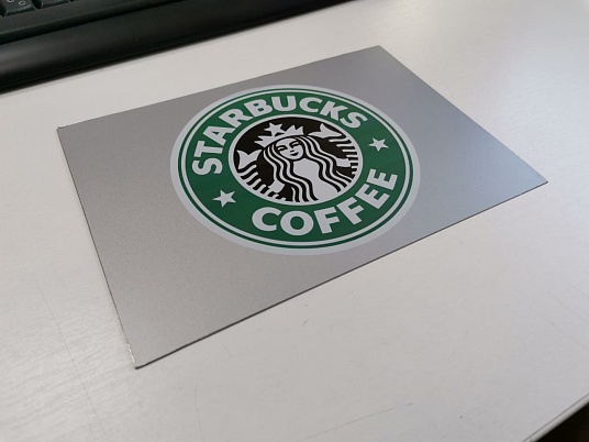 Табличка из металла с УФ печатью