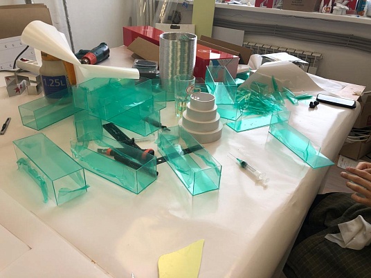 Короб из оргстекла